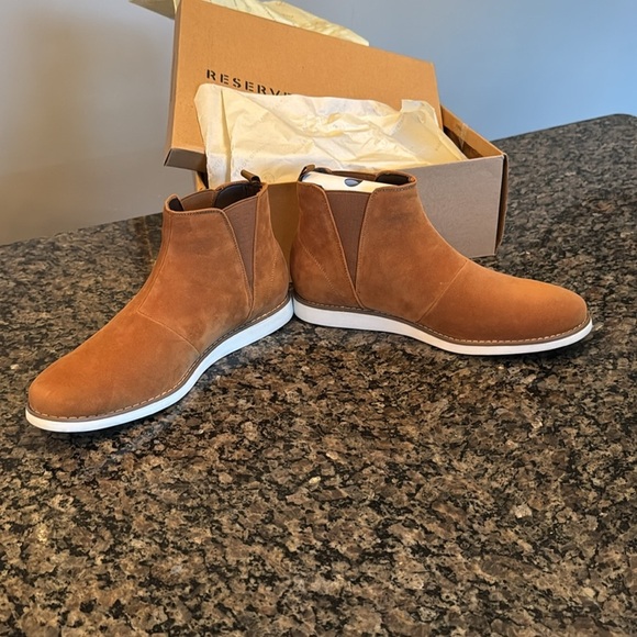 Reserved Footwear tan chukka boots NIB 10 main image 6